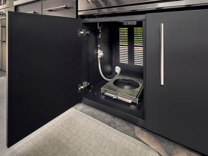 Lancaster | Galley Outdoor Kitchen with Built-In Griddle & Pizza Oven