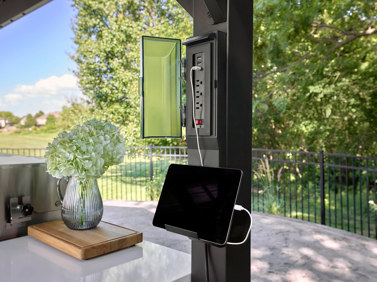 Lancaster | Galley Outdoor Kitchen with Built-In Grill & Griddle